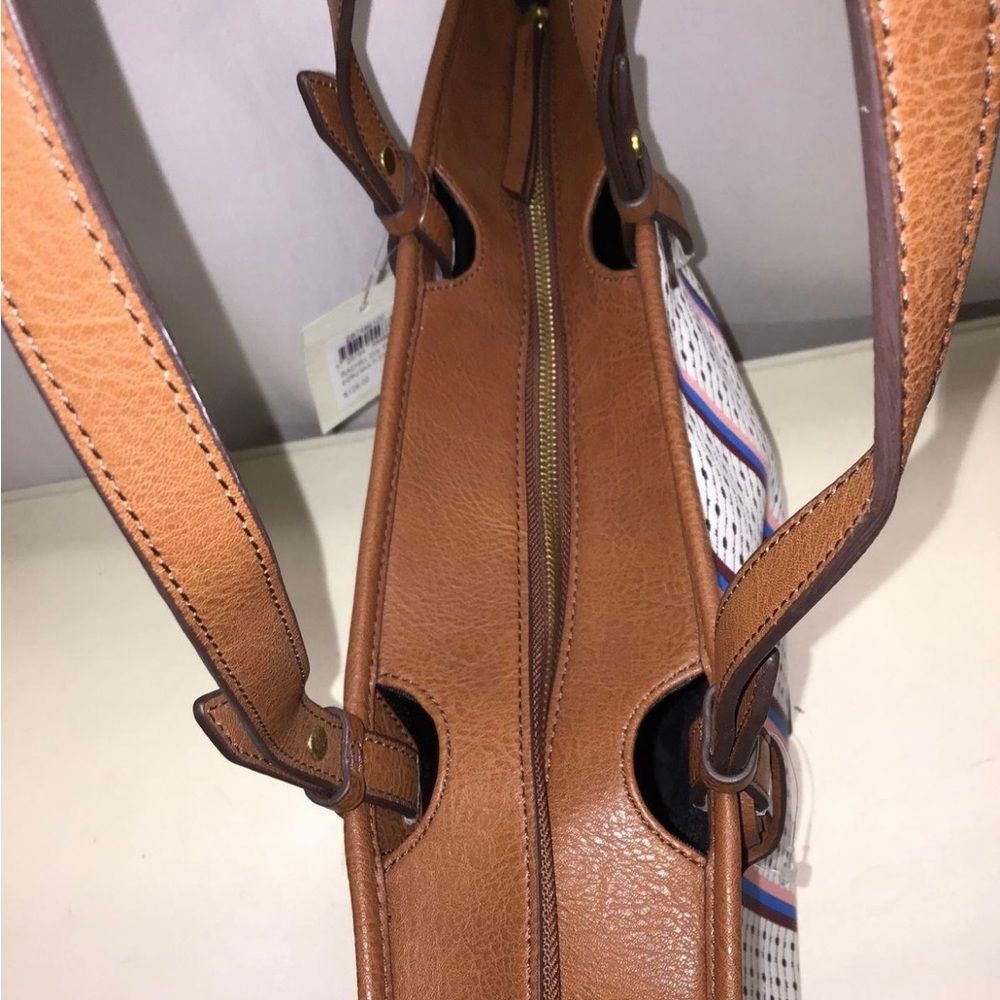 ⭐️ SOLD ⭐️ NWT Fossil Rachel Tote - Picture 7 of 7